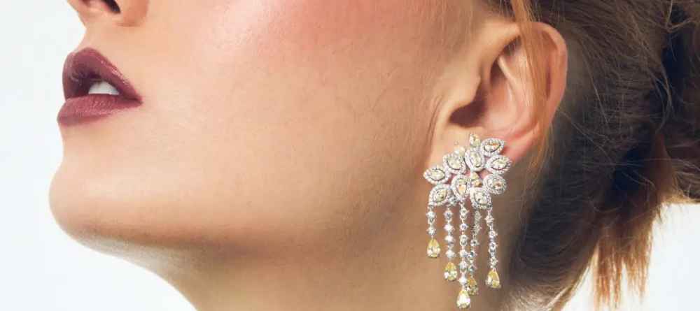 Guia completo de brincos para rosto redondo Quais favorecem mais em 2026